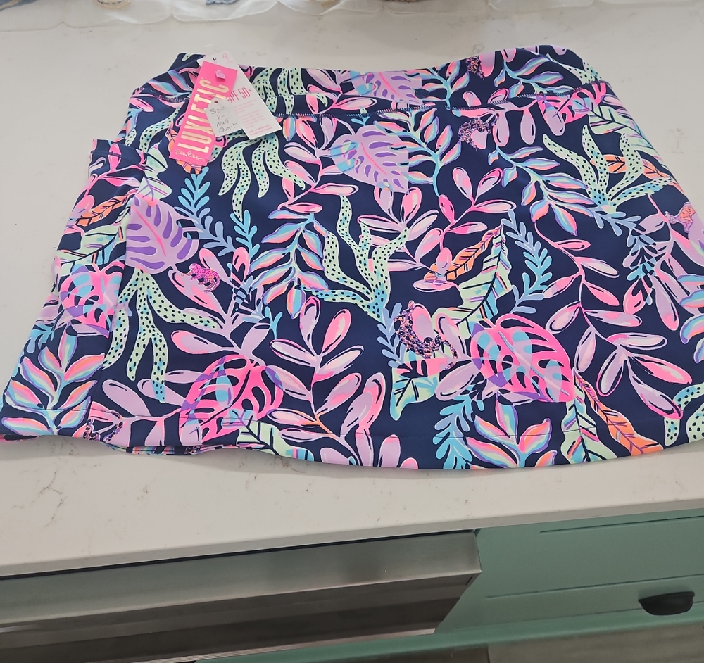 Lilly Pulitzer Navy and Pink Leaf Skort